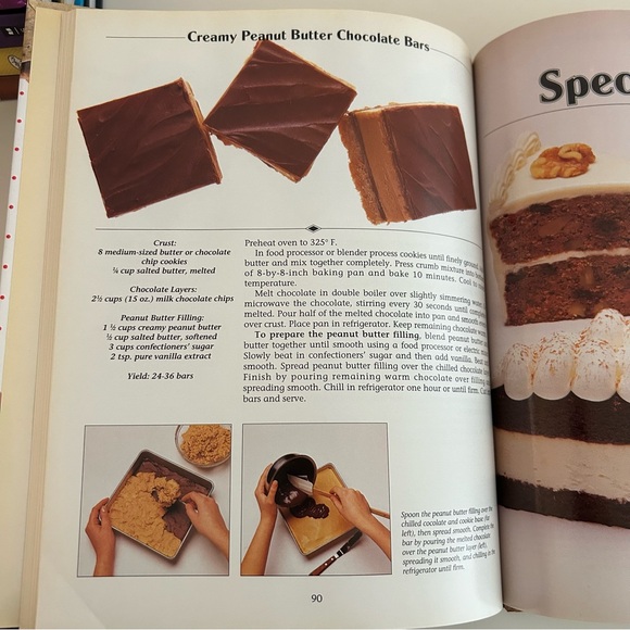 Vintage Mrs. Fields Cookie Cookbook - Picture 12 of 13